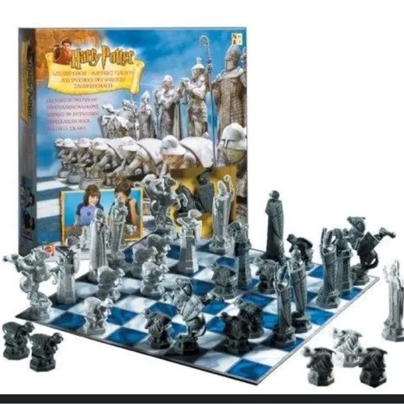 Mattel Harry Potter Wizard Chess Set (061) - Picture 3 of 4